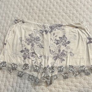Soma Cream and Gray Floral Lace Pajama Shorts